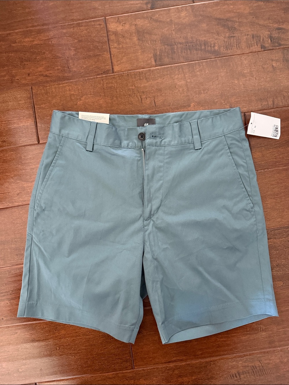 H&M Men's Seafoam Flat-Front Chino Shorts